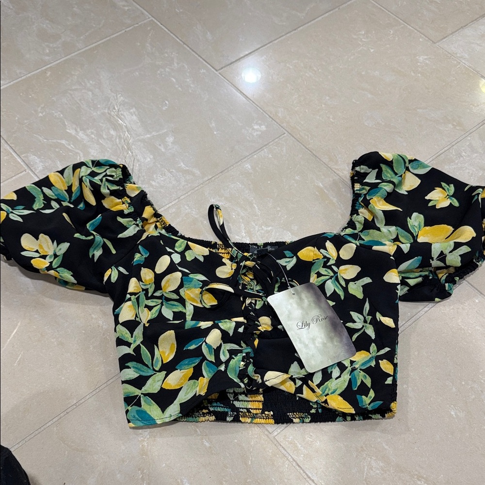 Lily Rose Black and Yellow Leaf Print Blouse